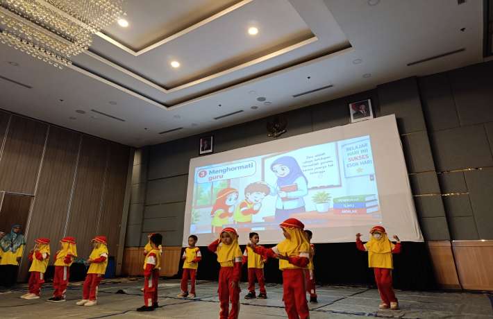 GLADI BERSIH AKHIRUSANAH TK ISLAM AL IRSYAD 01 CILACAP DI HOTEL ASTON
