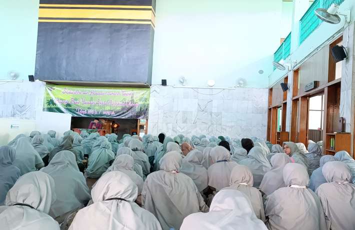 SILATURAHMI, HALAL BIHALAL DAN PELEPASAN JAMAAH UMROH YAYASAN SOSIAL ISLAM AL IRSYAD CILACAP 