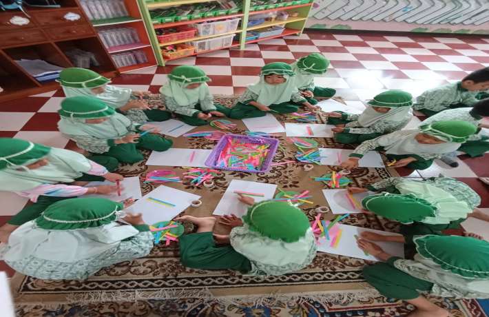 KREASI DENGAN ORIGAMI ASAH KETRAMPILAN MOTORIK HALUS